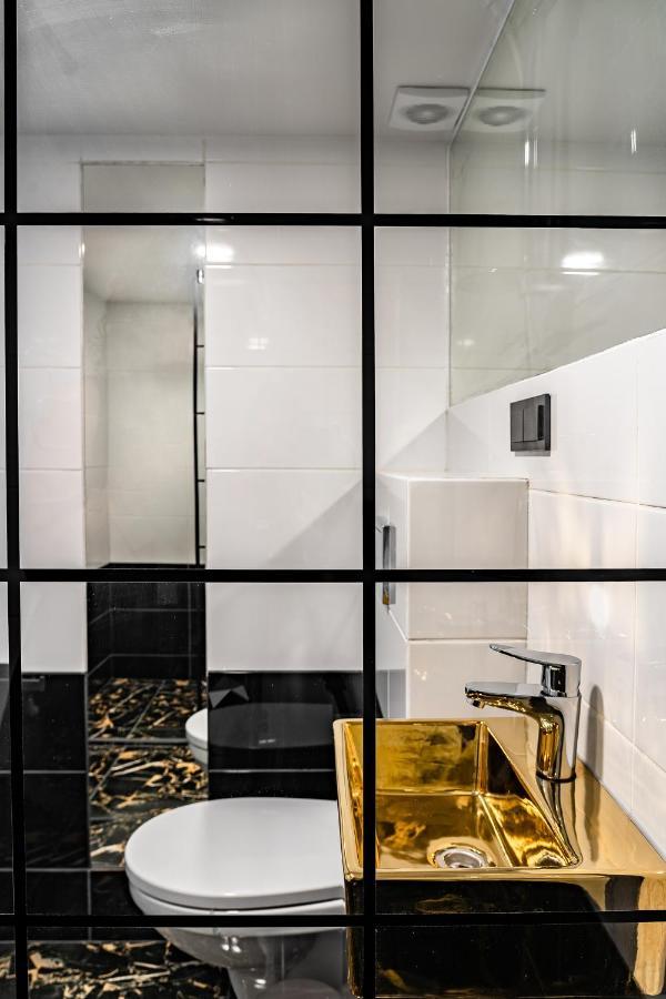 River House Apartments Каунас Екстер'єр фото