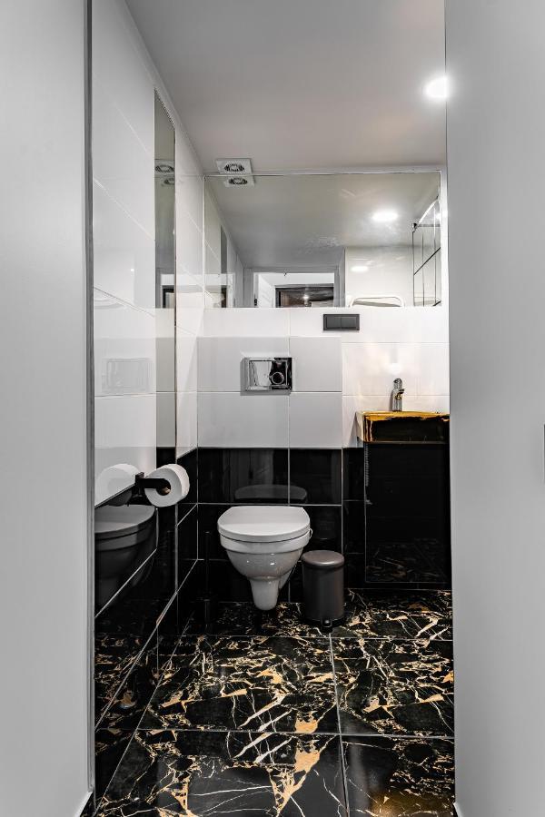 River House Apartments Каунас Екстер'єр фото