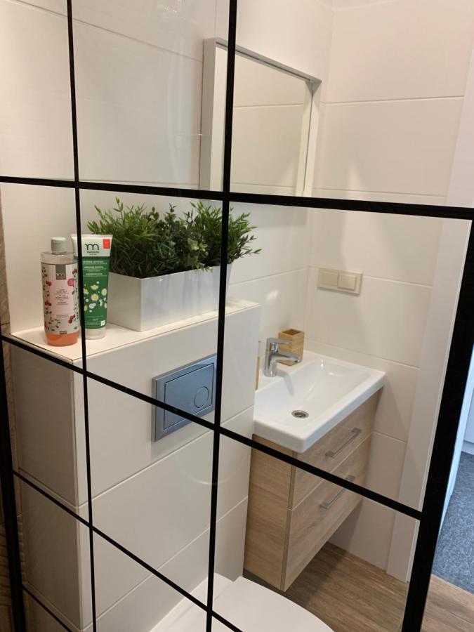River House Apartments Каунас Екстер'єр фото